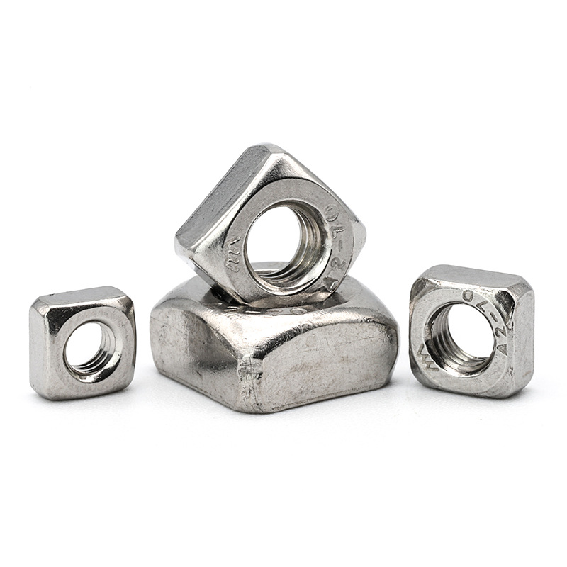 مكسرات مربعة رفيعة